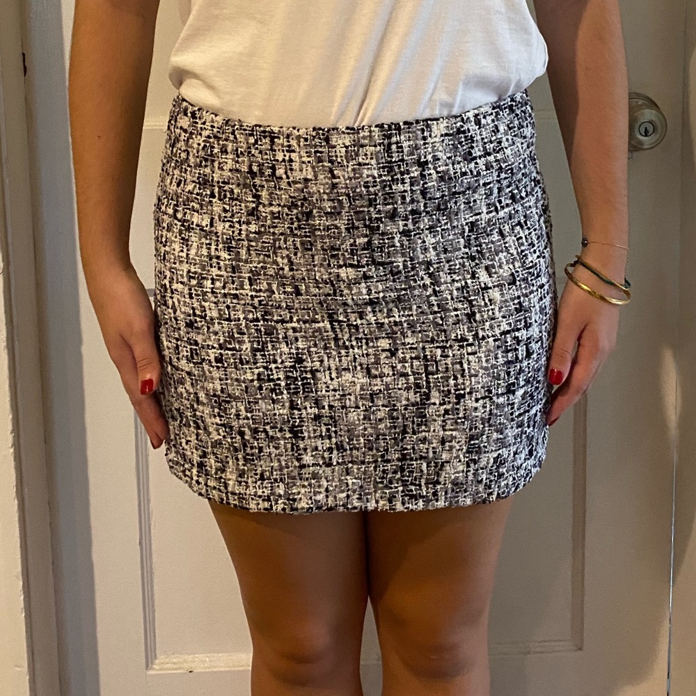 Alice + Olivia Mini Skirt - Picture 4 of 10